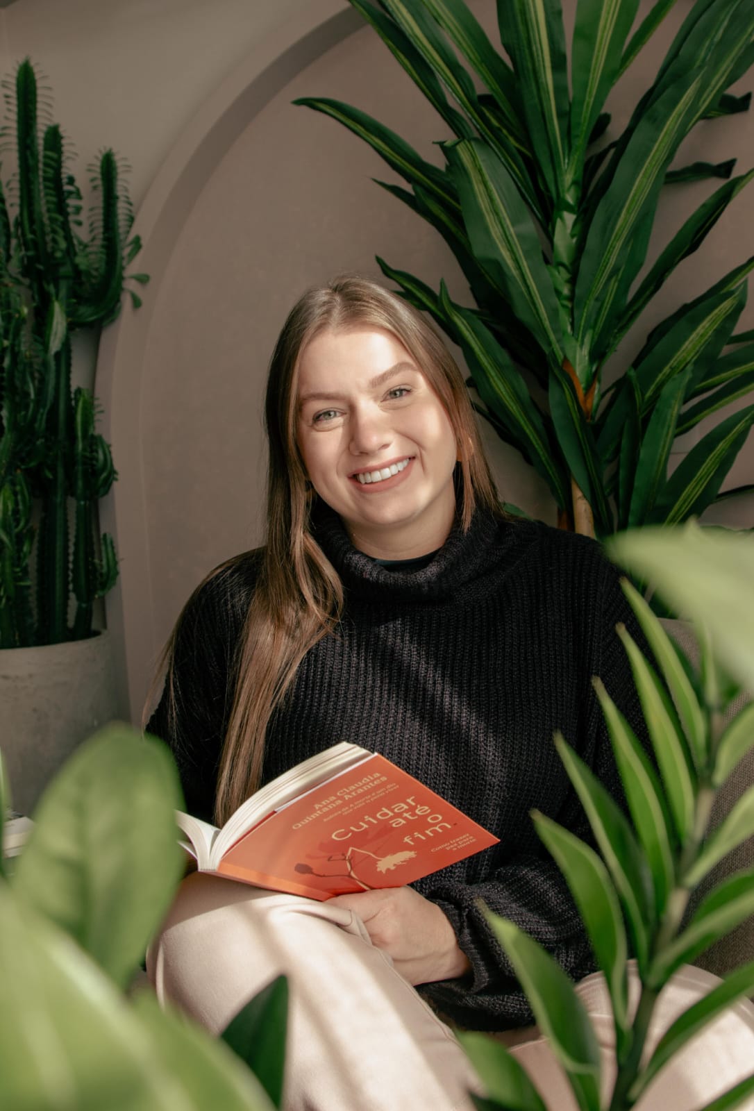 Vanessa Cardoso, psicóloga clínica e organizacional CRP 12/27681, especialista em TCC em São José - SC